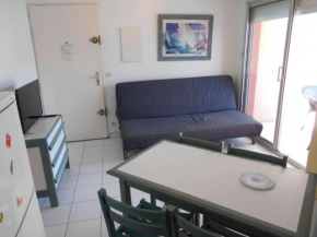 Appartement Le Grau-du-Roi, 2 pièces, 6 personnes - FR-1-250-241